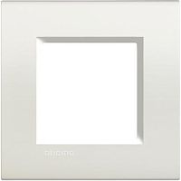 Рамка прямоугольная Legrand BTicino LivingLight 2 мод белый картинка